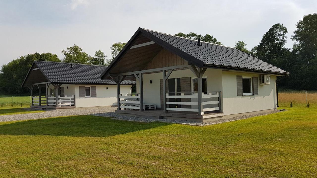 Domki Komfort Caloroczne Zator Ngoại thất bức ảnh